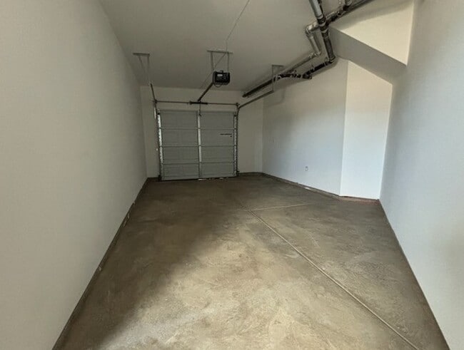 Foto del edificio - Sierra Ridge Townhomes