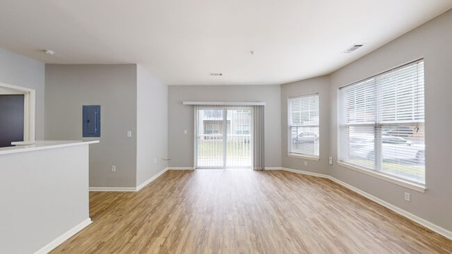 Interior Photo - 14 North