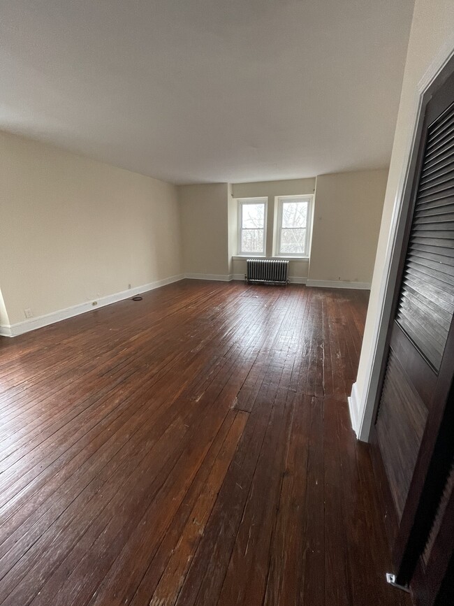 Foto del edificio - 3422 Hamilton St
