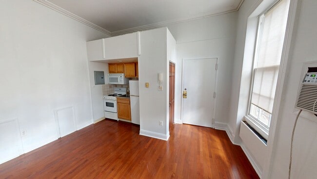 Building Photo - 1814 Spruce St