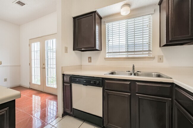 Building Photo - 12500 Brookglade Cir