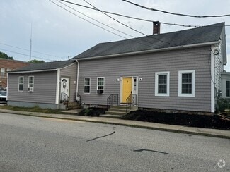 Building Photo - 35 Academy St
