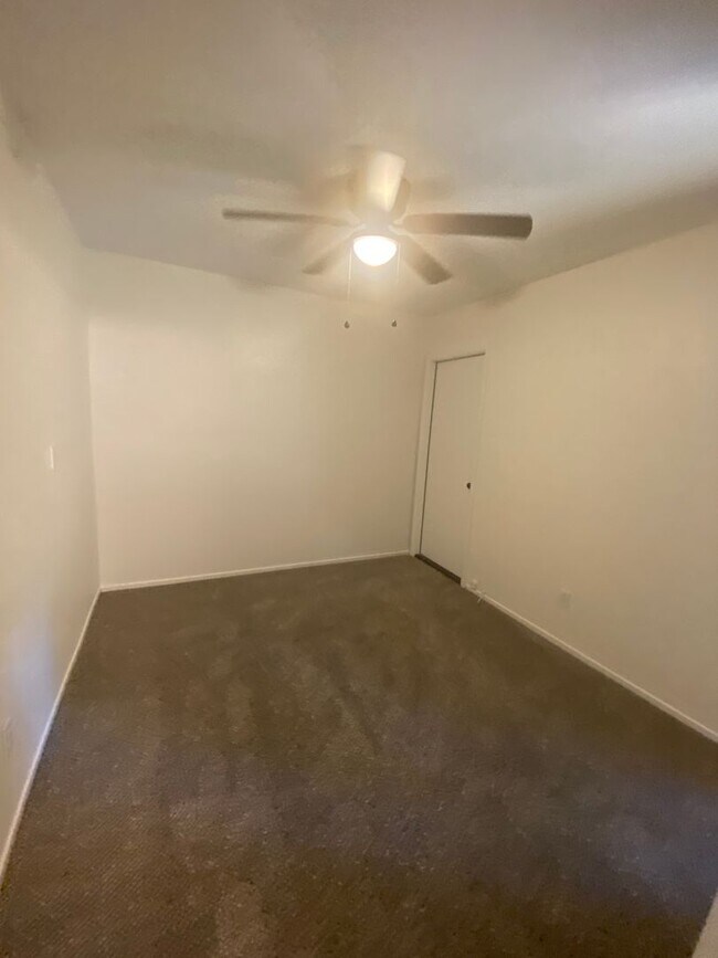 Building Photo - 8830 Fabienne Way