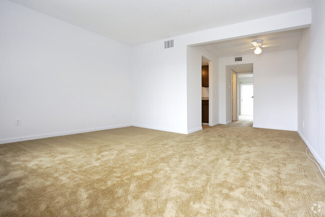 1BD1BA - 640 SqFt (Living Room) - Canterbury Villas Apartments