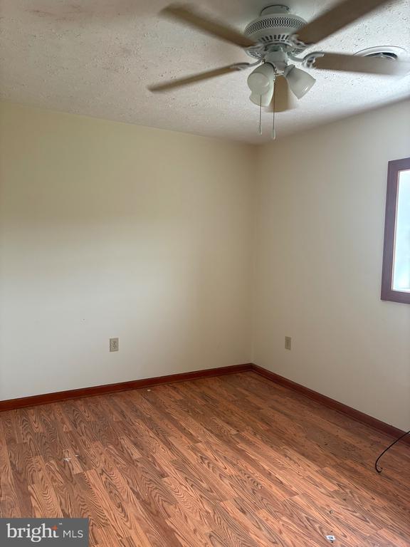 Building Photo - 150 N Hayfield Rd