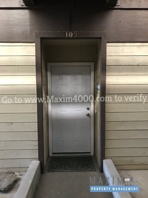 Building Photo - 125 Franklin Ave 105 - FURNISHED-2 Bed