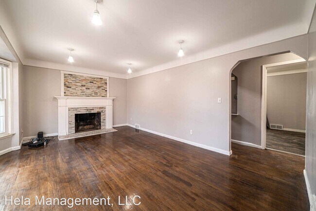 Building Photo - 3 br, 1.5 bath House - 17135 Warrington Dr