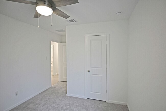 Foto del edificio - 14709 Mudstone St