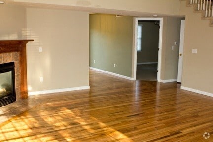 Building Photo - 1634 Frontier Dr