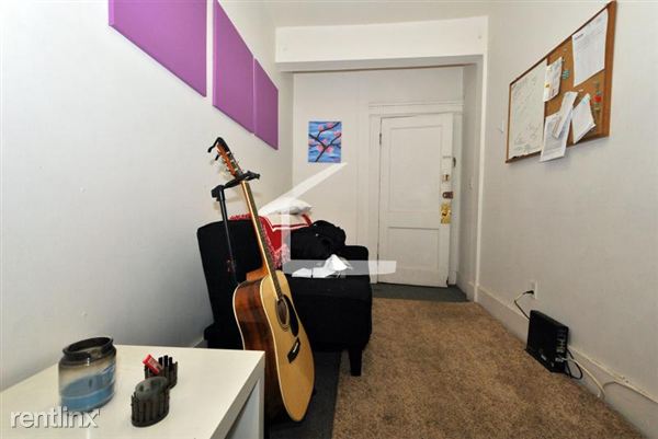 Building Photo - 76 Brighton Ave