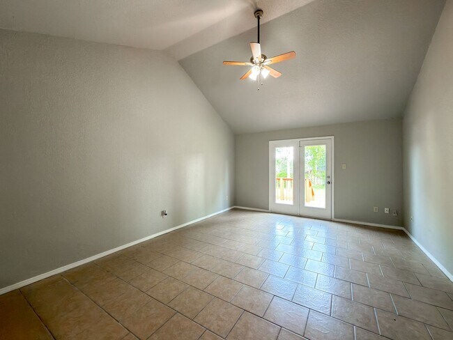 Foto del edificio - 906 N.46th Street-