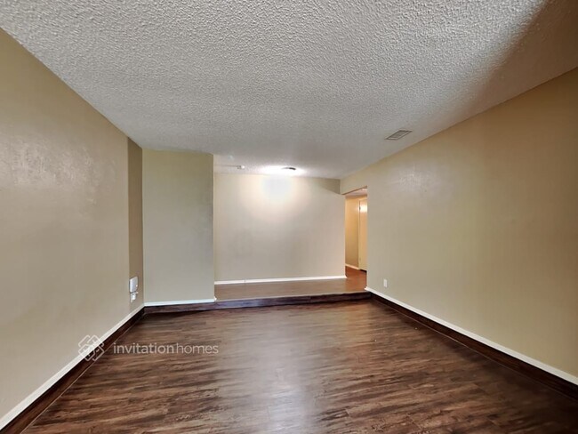 Foto del edificio - 1141 Meadow Creek Ct