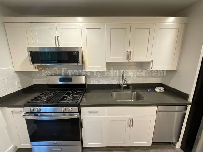 Photo - 184 Los Olivos Ave Apartment