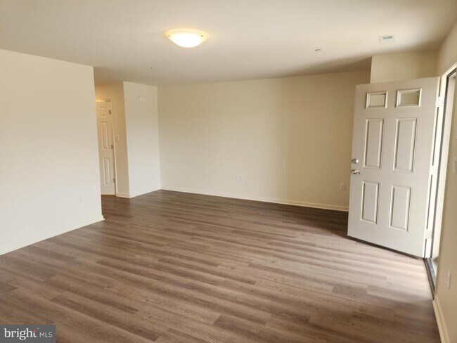 Foto del edificio - 13410 Marquise Dr