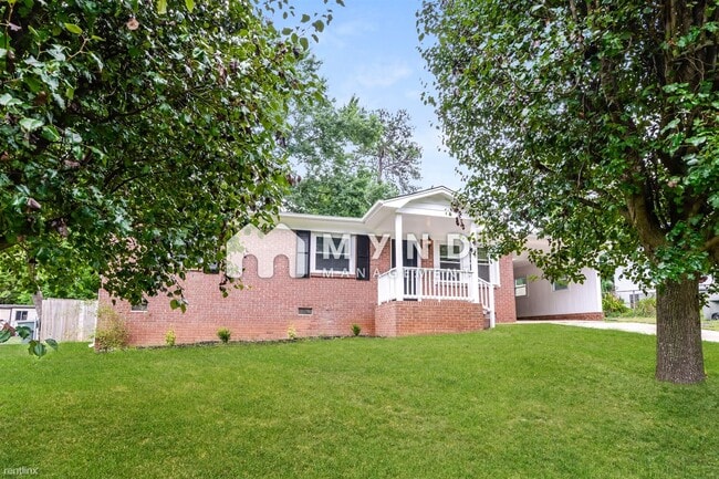 Building Photo - 3 br, 1 bath House - 3006 Freida Ln