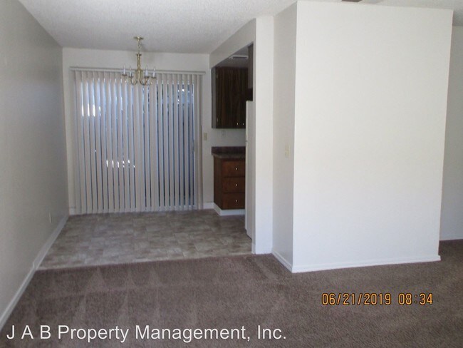 Building Photo - 3032 Wentworth Dr