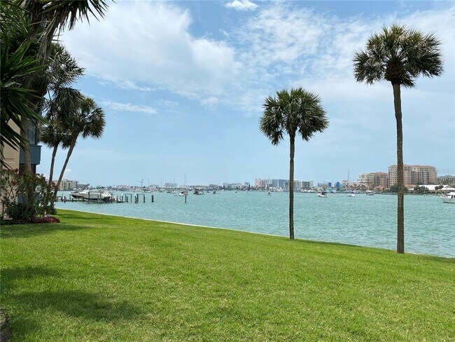 Foto del edificio - 644 Island Way