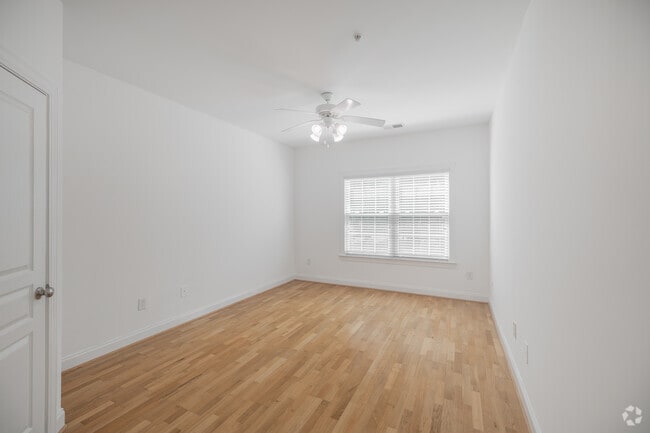 2BR, 2BA - 1,054SF - Primary Bedroom - Retreat at Riverland