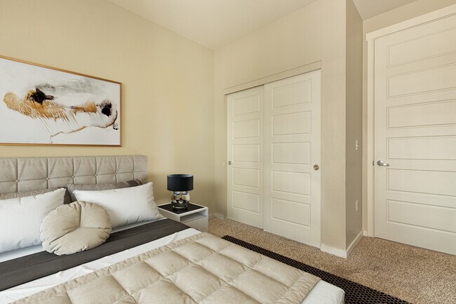 Building Photo - The Enclave Townhomes