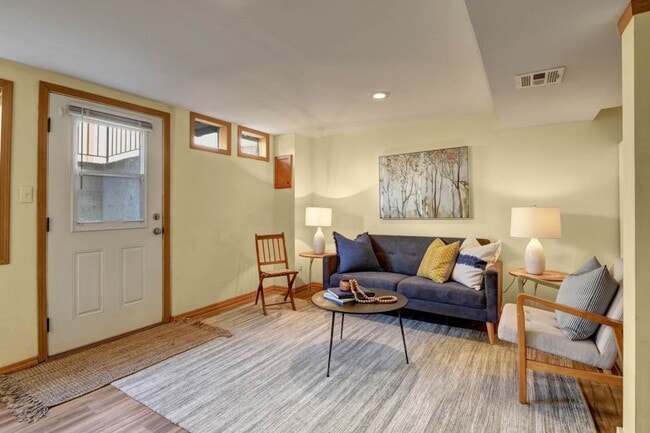 Building Photo - Smith: 1232