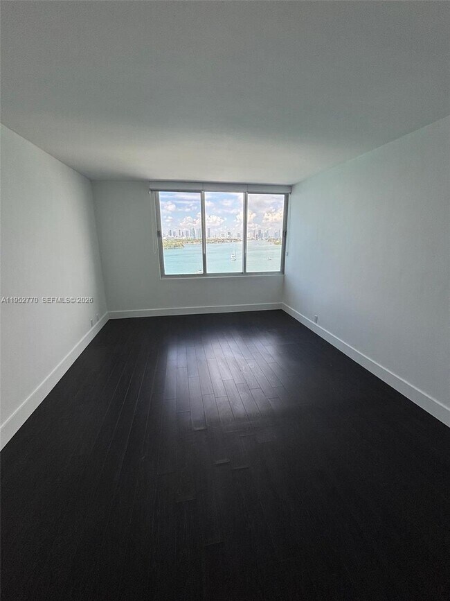 Foto del edificio - 1000 West Ave