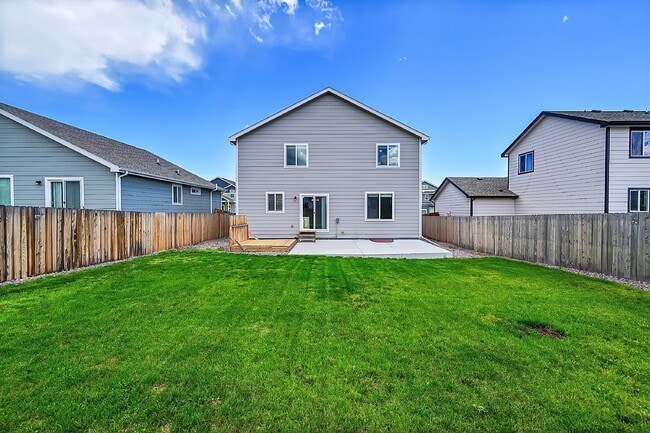 Building Photo - $2,300.00, 3 Beds, 2.5 Baths, Single Famil...