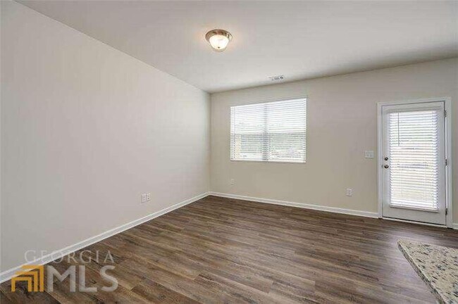 Building Photo - 6439 Mountain Home Way