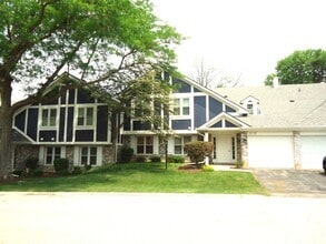 Building Photo - 1432 Wentworth Ct