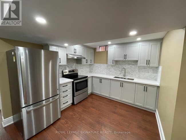 Building Photo - 5 Mountain Ridge Rd