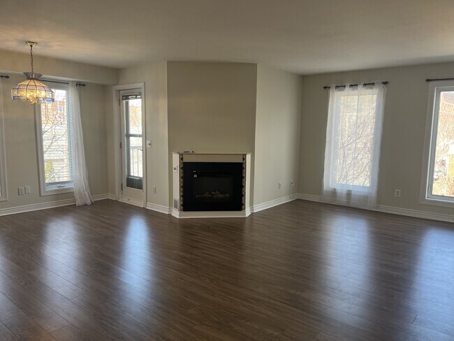 Photo du bâtiment - 107 Marisa Ln