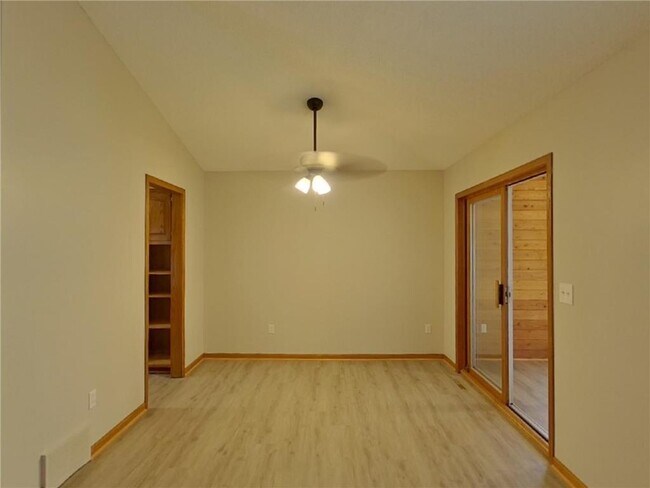 Foto del edificio - 739 Ashley Dr