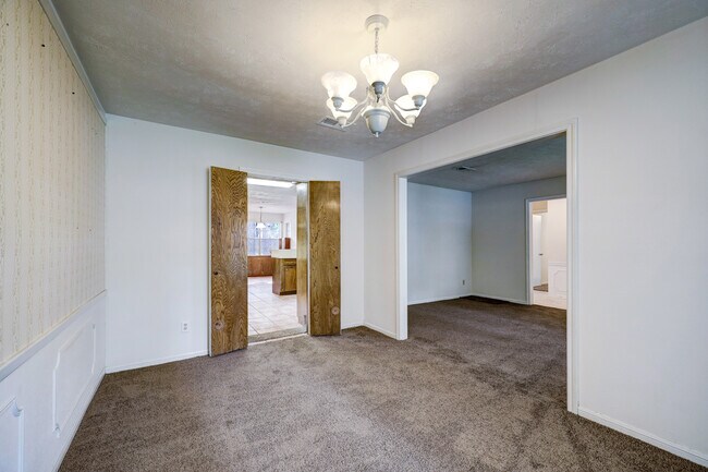 Foto del edificio - 25403 Lynbriar Ln