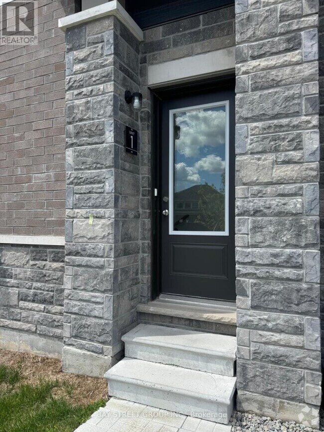 Building Photo - 163 Terry Fox Dr