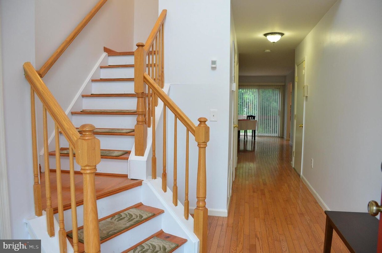 Primary Photo - 20 Edith Dr