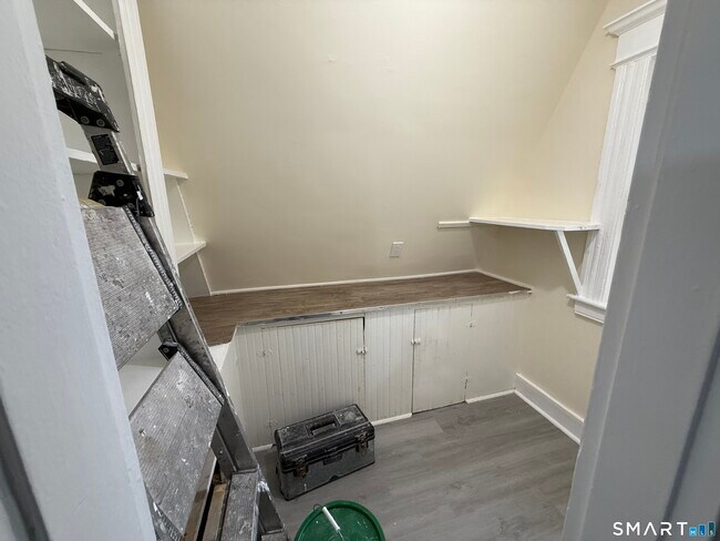 Foto del edificio - 82 Bunker Hill Ave