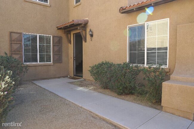 Foto del edificio - 3 br, 3 bath House - 40902 Treasure City Ln