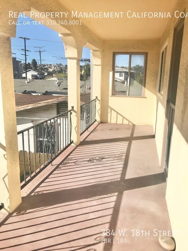 Building Photo - AVAILABLE NOW!!!! 2 Bedroom, 1 Bathroom up...