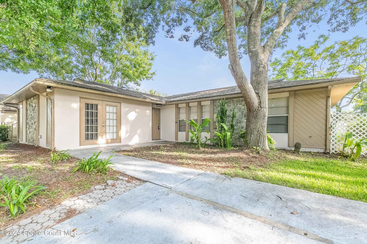 Foto principal - 1109 Pace Dr NW