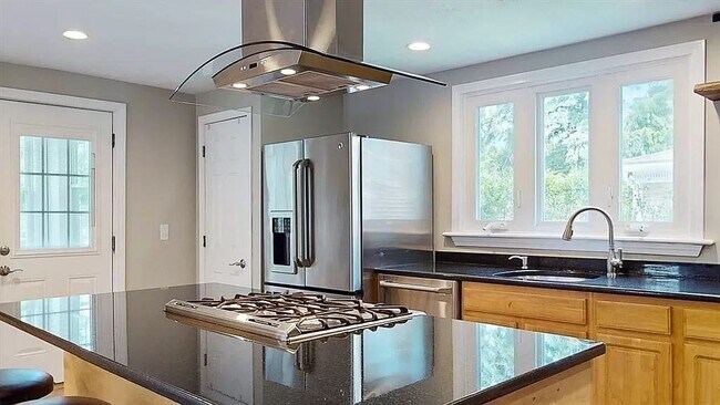 Foto del edificio - 268 Burncoat St