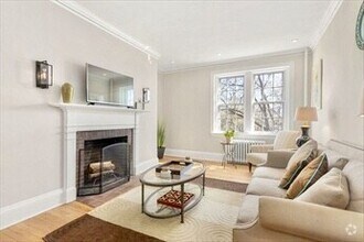 Building Photo - 205 Mt Auburn St