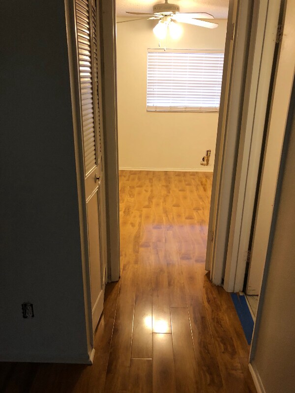 Foto del edificio - 3045 Aaron Burr Ave