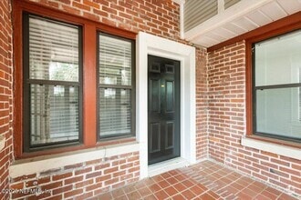 Building Photo - 1516 McDuff Ave S