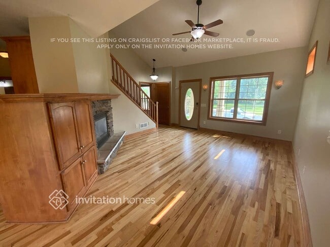 Building Photo - 3038 Walden Dr
