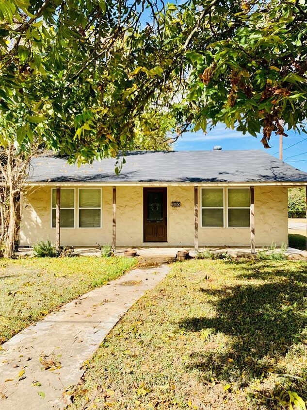 Foto principal - 400 Lowry St