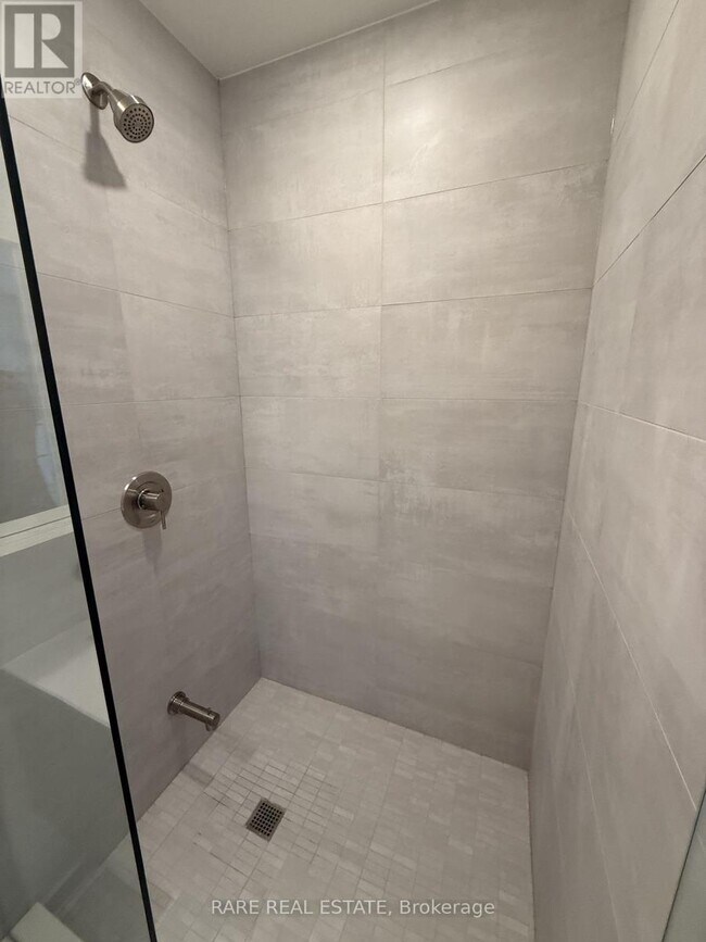 Building Photo - 110 Broadway Ave