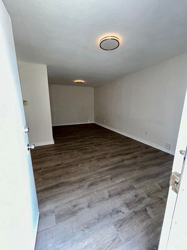 Building Photo - 3017 46th St