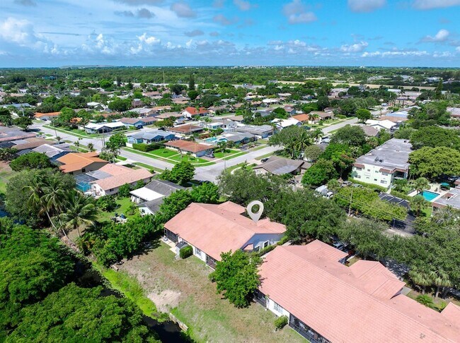 Foto del edificio - 1160 NW 15th Ave