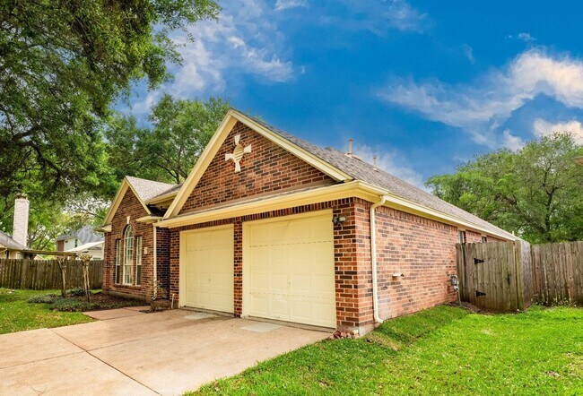 Foto del edificio - 7211 Cambridge Cove Cir