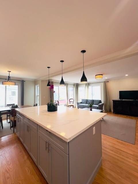 Building Photo - 875 36th Ave