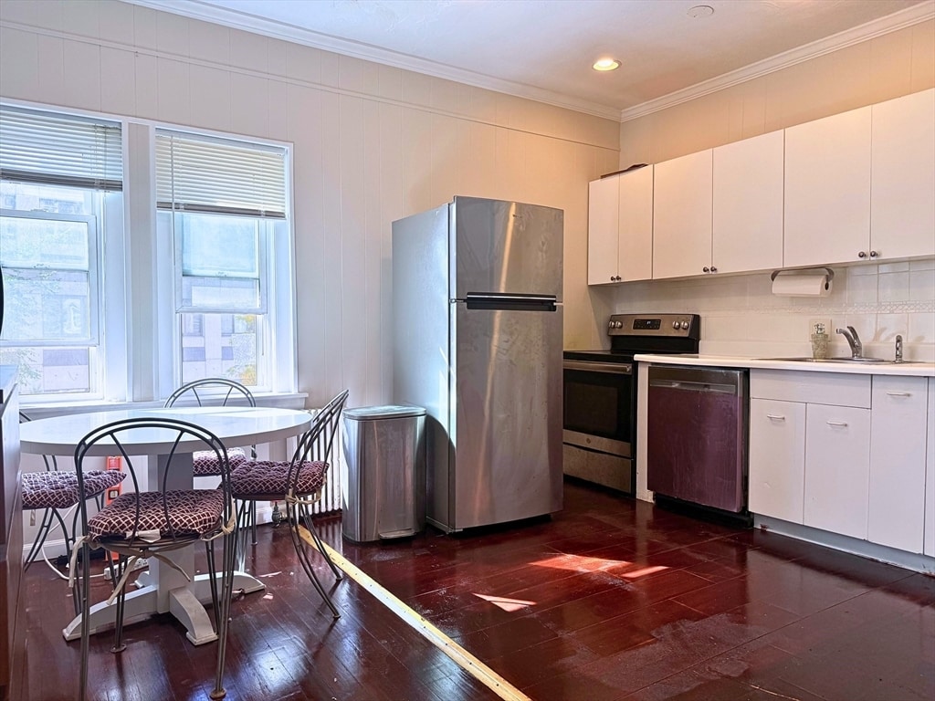 Foto principal - 3 Englewood Ave